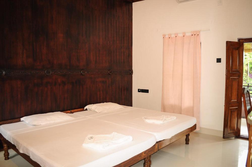 Raja Park Beach Resort Varkala Phòng bức ảnh